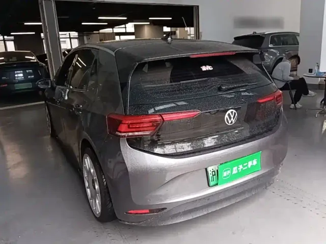Volkswagen ID.3 — Фото автомобиля 4