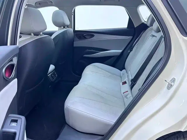 BYD Seal 06 DM-i Touring — Фото автомобиля 8