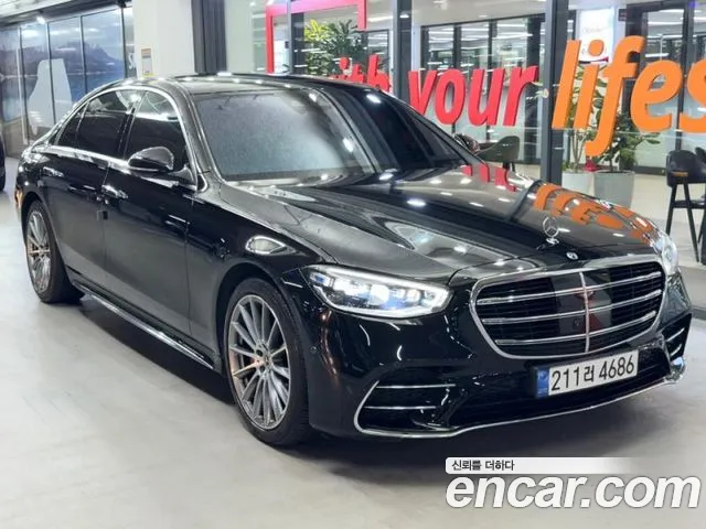 Mercedes-Benz S-Class — Фото автомобиля 2