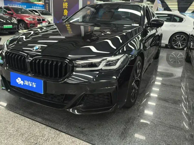 Фотография автомобиля — BMW 5 Series