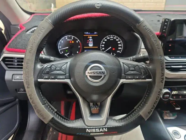 Nissan Teana — Фото автомобиля 15
