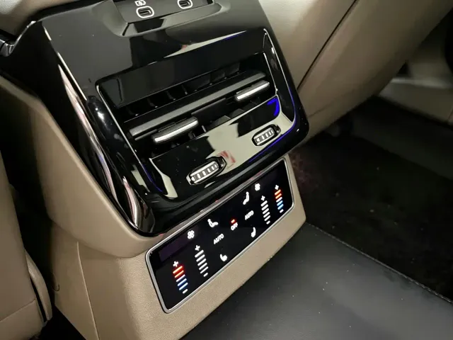Audi A6L — Фото автомобиля 13