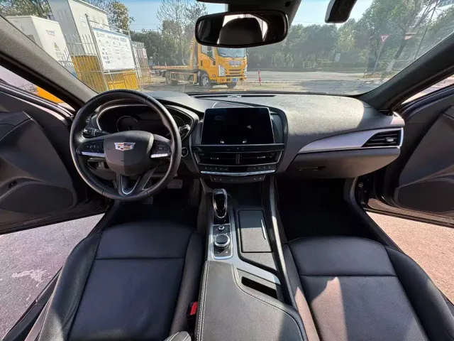 Cadillac CT5 — Фото автомобиля 9