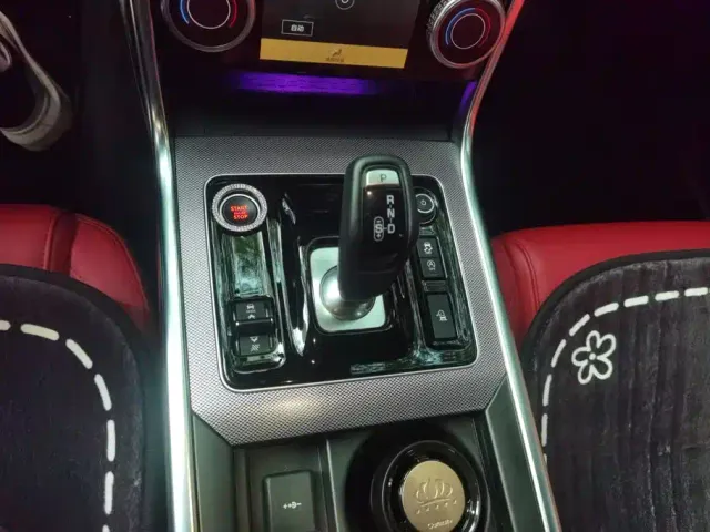 Jaguar XEL — Фото автомобиля 16