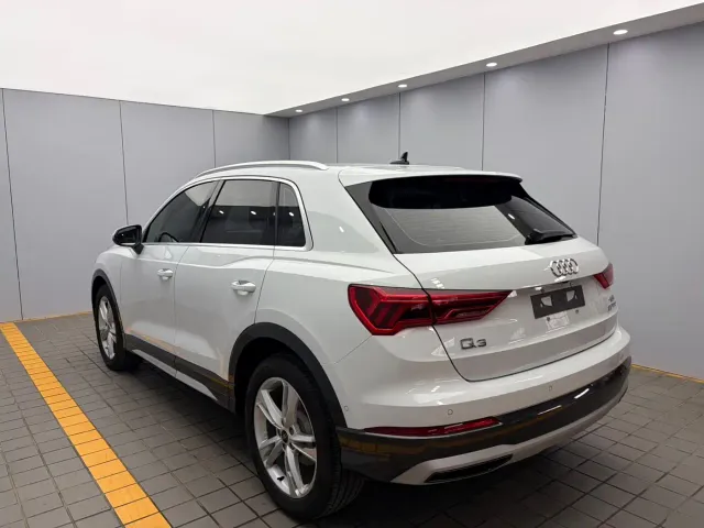 Audi Q3 — Фото автомобиля 4