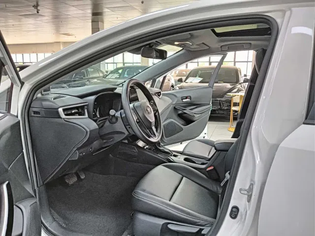 Toyota Corolla — Фото автомобиля 4