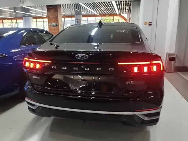 Ford Mondeo — Фото автомобиля 5
