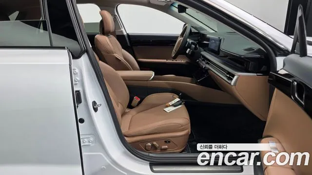 Hyundai Grandeur GN7 — Фото автомобиля 16