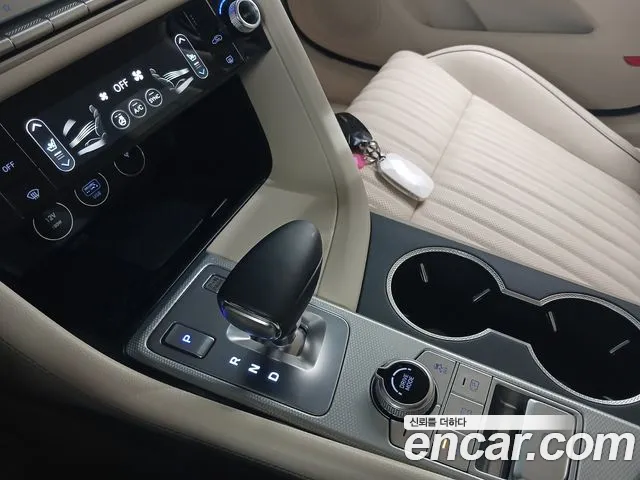 Genesis G70 New — Фото автомобиля 12