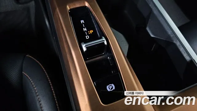 KGM Torres — Фото автомобиля 9