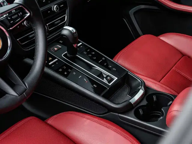 Porsche Macan — Фото автомобиля 5