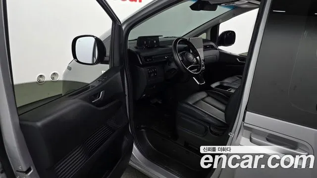Hyundai Staria — Фото автомобиля 15