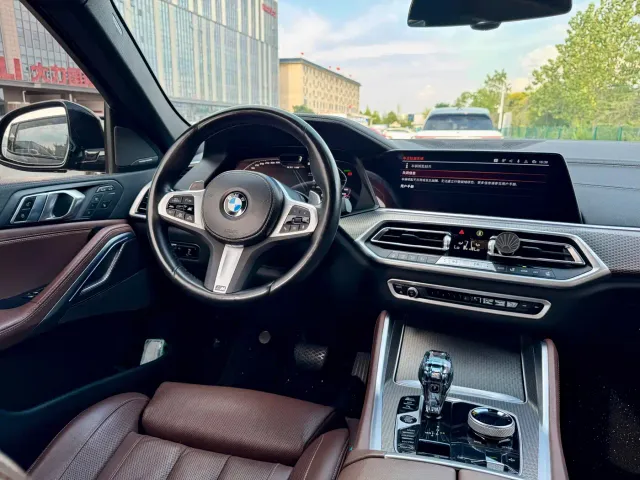 BMW X6 — Фото автомобиля 11