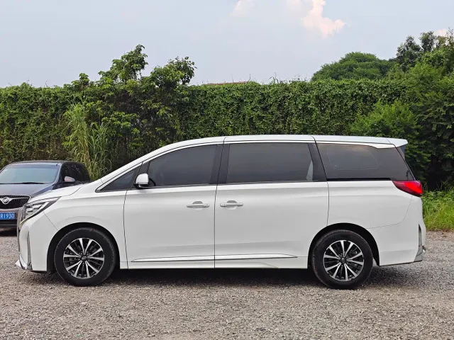 GAC Trumpchi M8 — Фото автомобиля 4