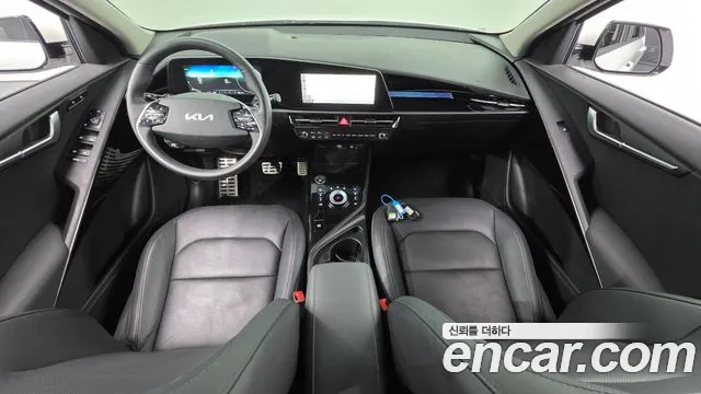 Kia Niro — Фото автомобиля 10