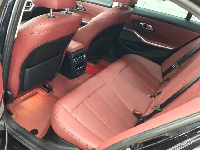 BMW 3 Series — Фото автомобиля 8