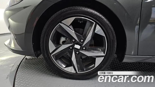 Hyundai Avante CN7 — Фото автомобиля 5