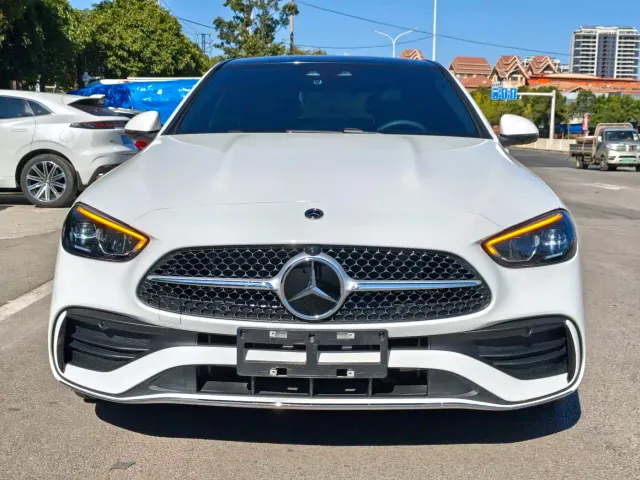 Mercedes-Benz C-Class — Фото автомобиля 2