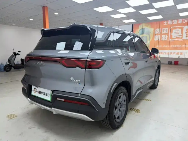 BYD Yuan UP — Фото автомобиля 4
