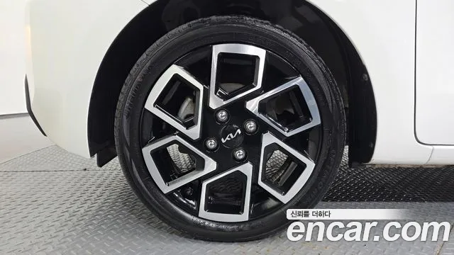 Kia RAY Новый Kia Ray Signature — Фото автомобиля 5
