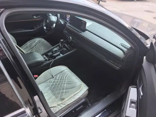 Honda Accord — Фото автомобиля 8