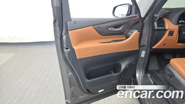 Toyota Alphard Generation 4 — Фото автомобиля 24