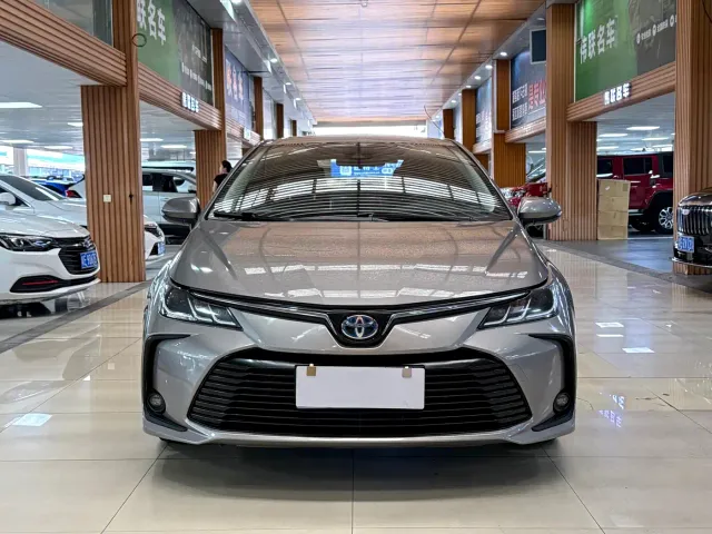 Toyota Corolla — Фото автомобиля 2