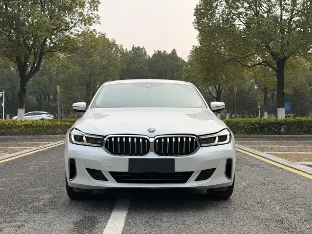 BMW 6 Series Gran Turismo — Фото автомобиля 2