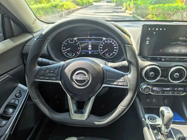 Nissan Sylphy — Фото автомобиля 12