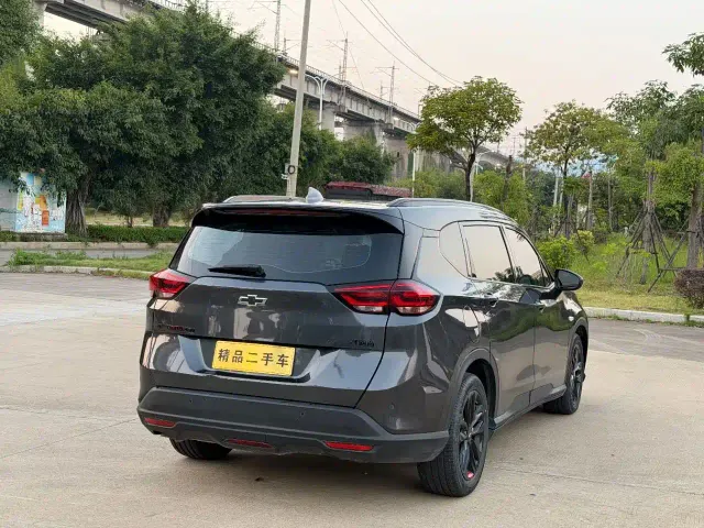 Chevrolet Orlando — Фото автомобиля 7