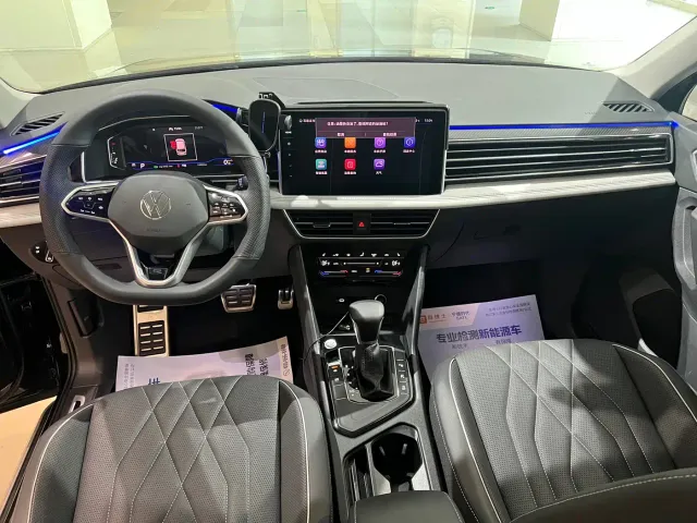 Volkswagen Tiguan L — Фото автомобиля 9