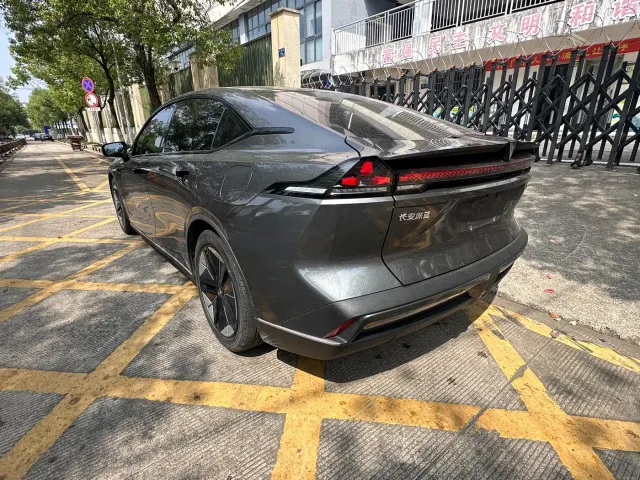 Deepal Deepal SL03 2022 1.5L 1200 Range Extender Version — Фото автомобиля 7
