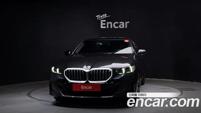 BMW 5-Series 5 серия (G60) 530i xDrive M Sport — Фото автомобиля 3
