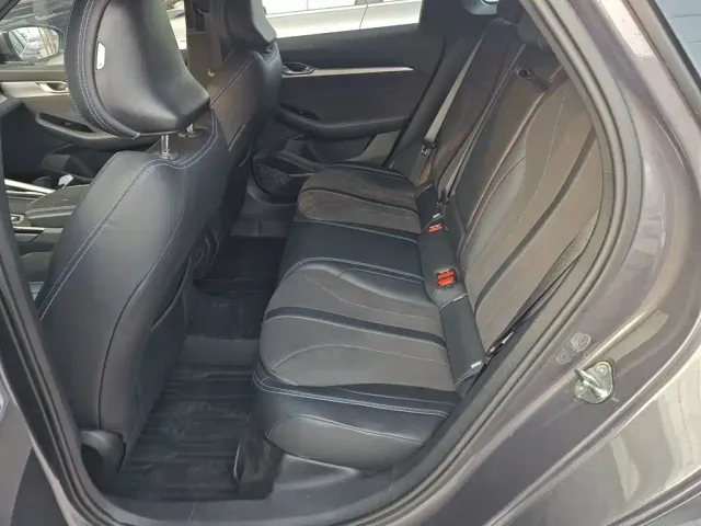 Geely Xingrui — Фото автомобиля 12