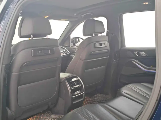 BMW X7 — Фото автомобиля 16