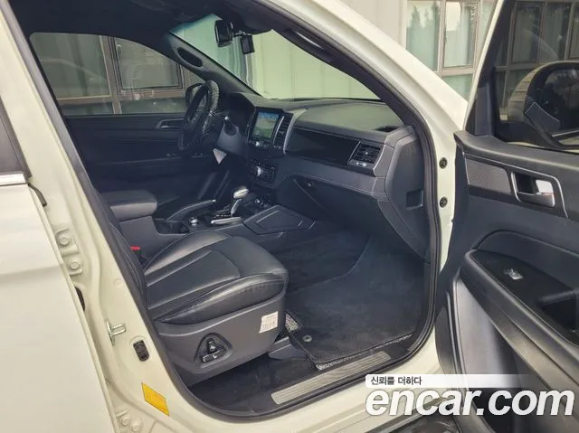 KG_Mobility_Ssangyong Rexton — Фото автомобиля 10