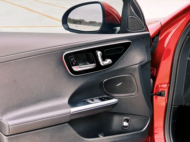 Mercedes-Benz C-Class — Фото автомобиля 21