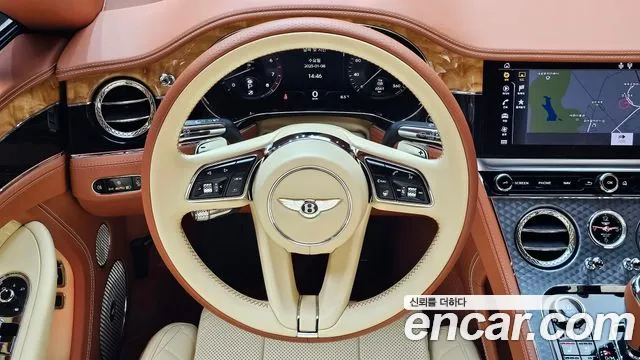Bentley Continental — Фото автомобиля 12