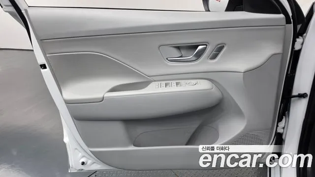 Hyundai Kona SX2 — Фото автомобиля 13