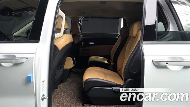 Kia Canival Carnival 4 поколение Бензин 9 мест Signature — Фото автомобиля 11