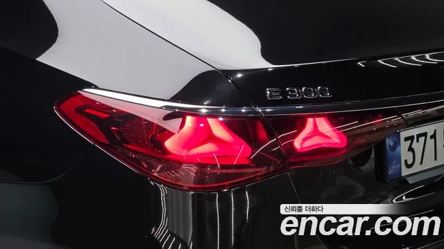 Mercedes-Benz E-Class W214 — Фото автомобиля 8