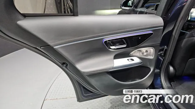 Mercedes-Benz E-Class W214 — Фото автомобиля 14