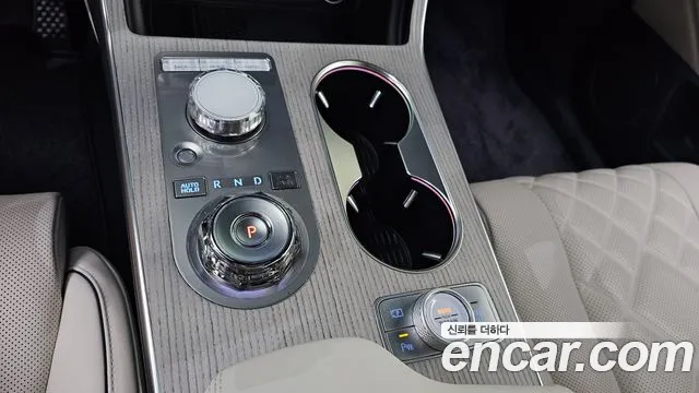 Genesis GV80 2.5T Бензин AWD — Фото автомобиля 9