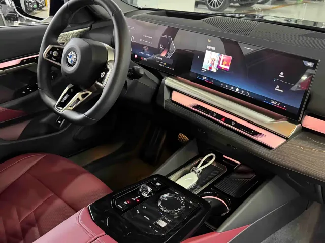 BMW 5 Series — Фото автомобиля 18