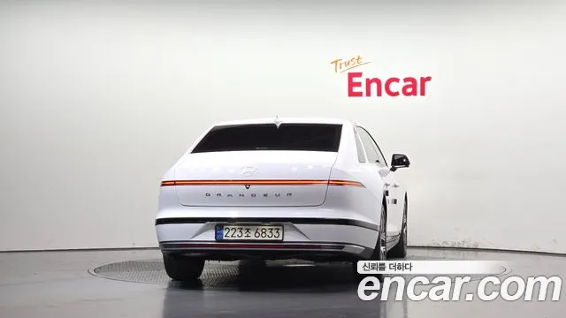 Hyundai Grandeur GN7 — Фото автомобиля 4