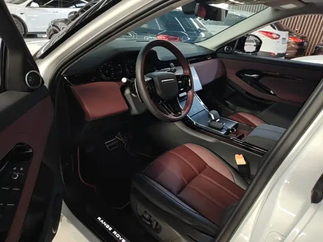 Land Rover Range Rover Evoque — Фото автомобиля 14