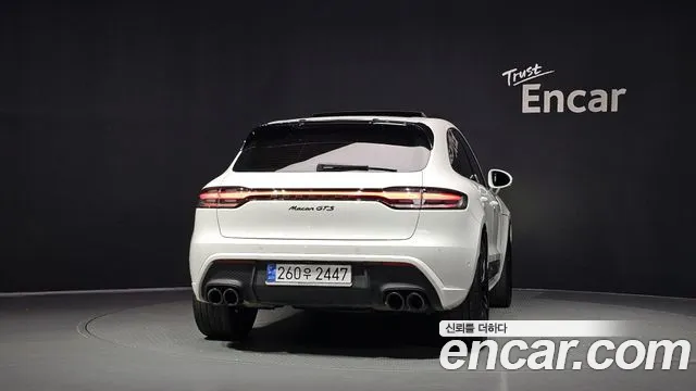 Porsche Macan — Фото автомобиля 4