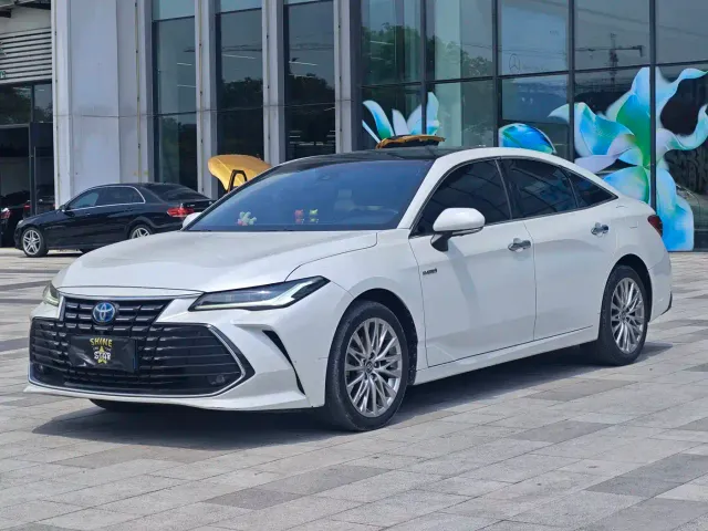 Toyota Avalon — Фото автомобиля 3