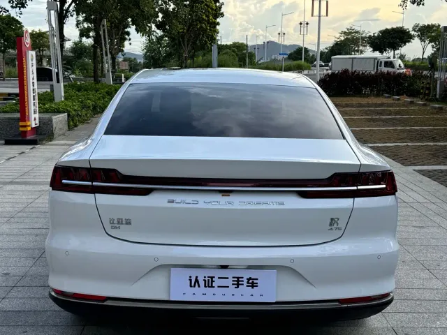 BYD Han — Фото автомобиля 13