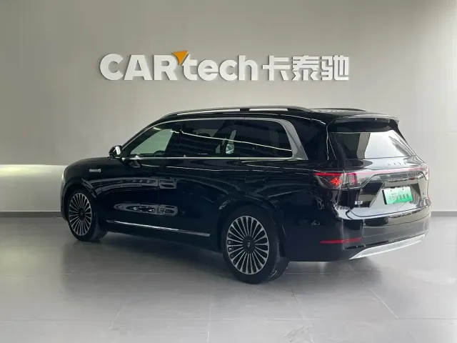 AITO Wenjie AITO M9 2024 Extended Range Ultra 42kWh 6-Seater — Фото автомобиля 6